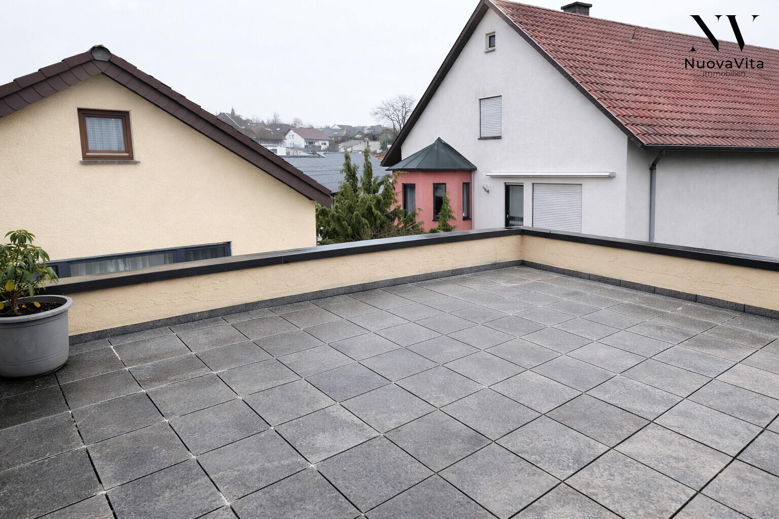 Terasse - Ruhig gelegenes Haus Pfinztal