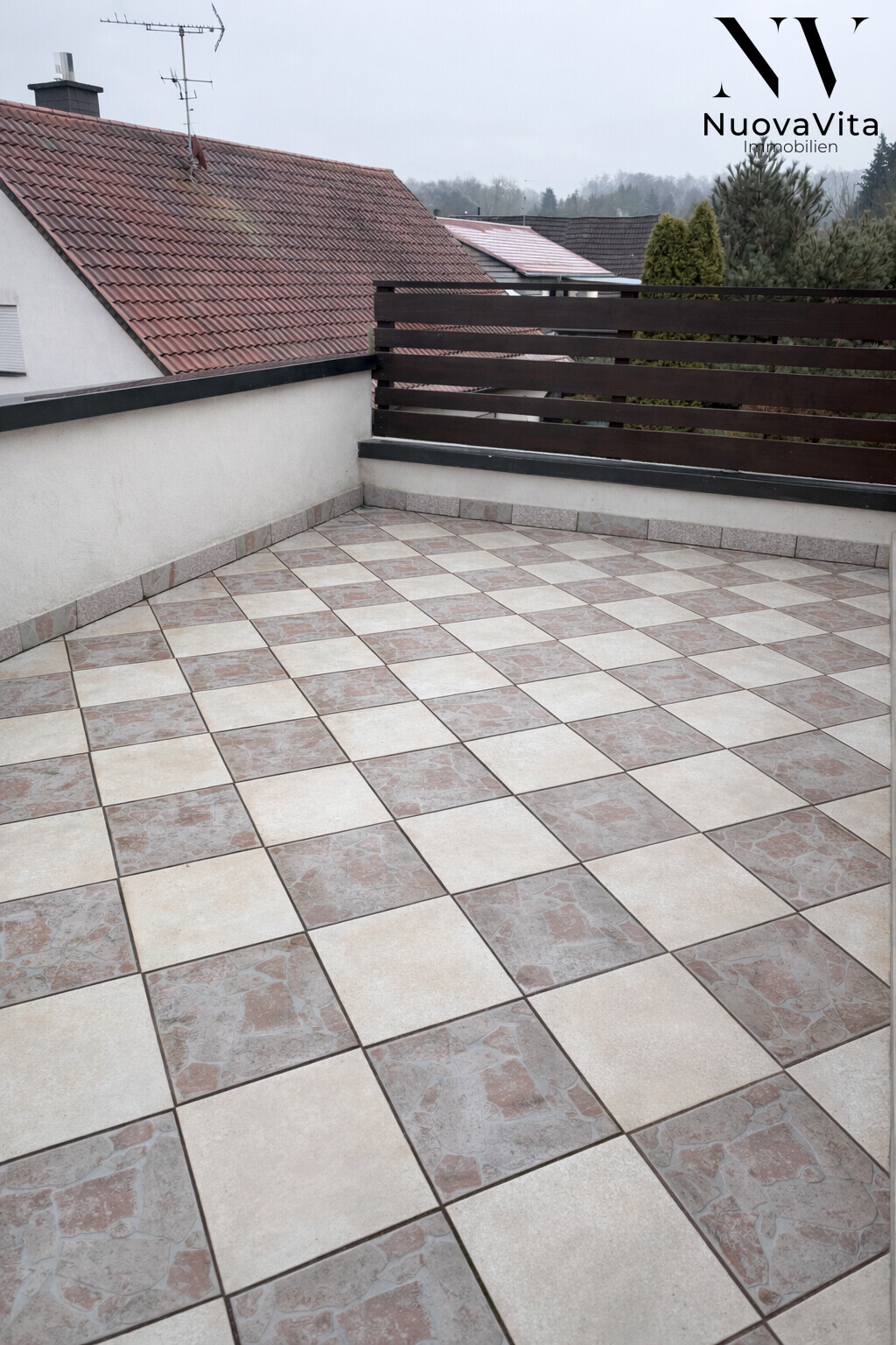 Terasse - Ruhig gelegenes Haus nahe Natur und Infrastruktur Pfinztal